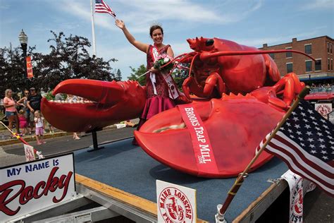 Maine lobster festival - This annual seafood extravaganza in Rockland, Maine, has been enticing locals and tourists alike since 1947. Held over five days, the festival aims to celebrate Maine’s prized lobsters in all of their glory through activities ranging from cook-offs, parades, running races, musical acts and even a lobster crate race …